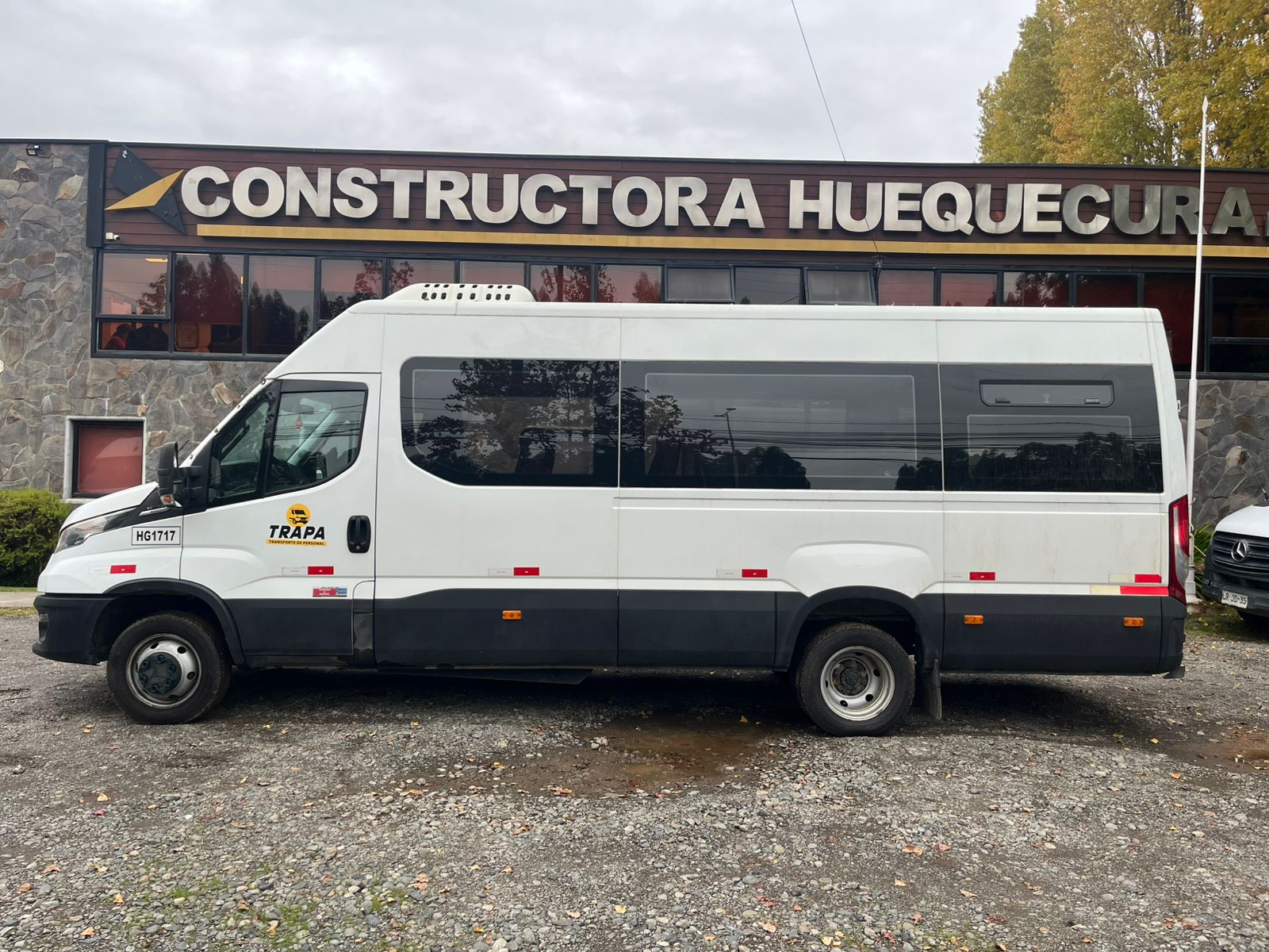 IVECO DAILY  18+1